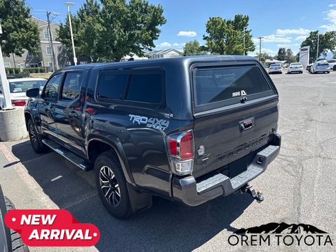 Used 2022 Toyota Tacoma TRD Sport AWD/4WD image 13