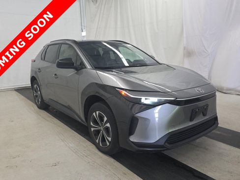 Used 2023 Toyota bZ4X AWD w/ Weather Package image 3