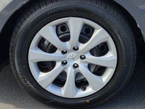 Used 2024 Toyota Corolla LE FWD image 13