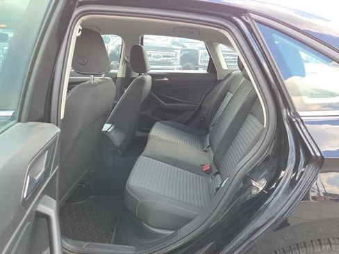 Used 2022 Volkswagen Jetta S image 11