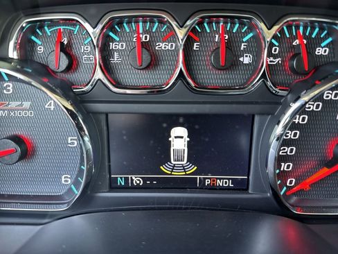 Used 2017 Chevrolet Silverado 1500 LT w/ All Star Edition AWD/4WD image 30
