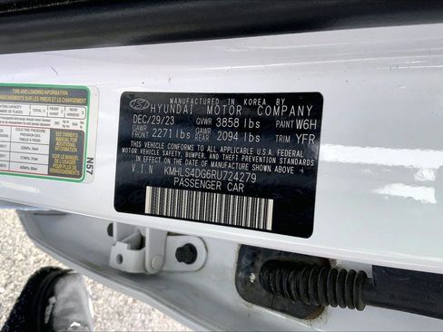 Used 2024 Hyundai Elantra SEL w/ Convenience Package image 31