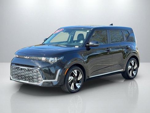 Certified 2023 Kia Soul GT-Line image 3
