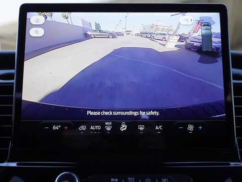 Used 2023 Ford Transit 350 XLT image 17