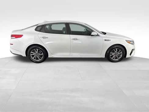 Certified 2020 Kia Optima LX FWD image 6