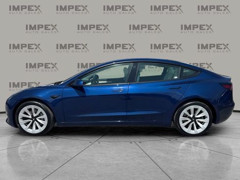 Used 2022 Tesla Model 3 Long Range AWD/4WD image 2