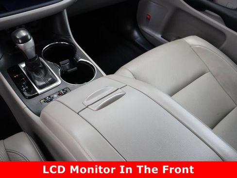 Used 2018 Toyota Highlander Limited image 18