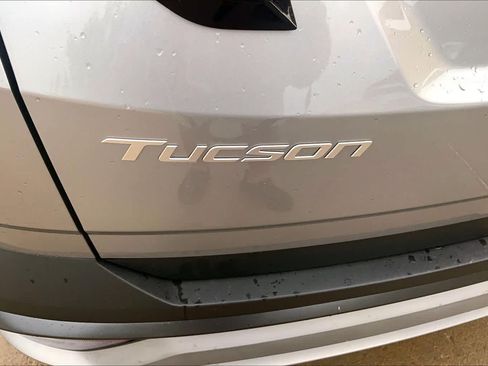 Used 2025 Hyundai Tucson SE FWD image 9