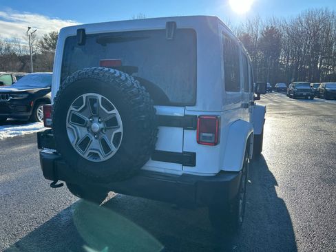 Used 2017 Jeep Wrangler Unlimited Rubicon w/ Dual Top Group image 7