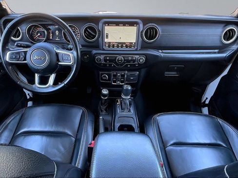 Certified 2019 Jeep Wrangler Unlimited Sahara AWD/4WD image 9