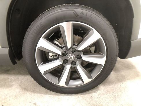 Used 2023 Honda Pilot Elite image 13