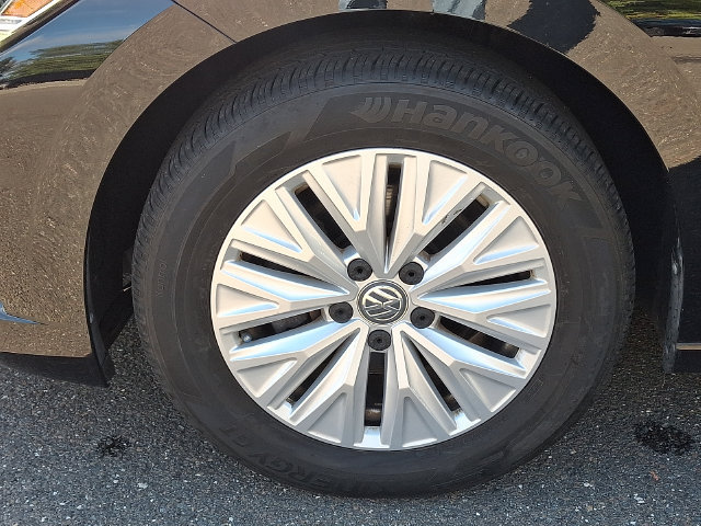 Used 2019 Volkswagen Jetta S w/ Driver Assistance Package FWD image 27