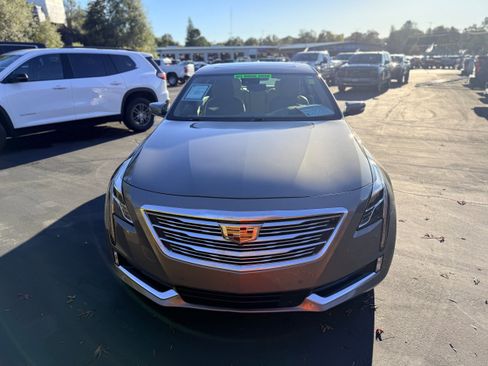 Used 2018 Cadillac CT6 Platinum image 3