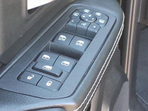 Used 2025 RAM 2500 Big Horn image 11