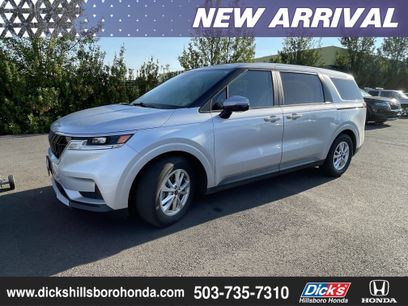 Used 2022 Kia Carnival LX