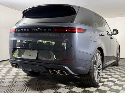 Used 2025 Land Rover Range Rover Sport Dynamic SE AWD/4WD image 8
