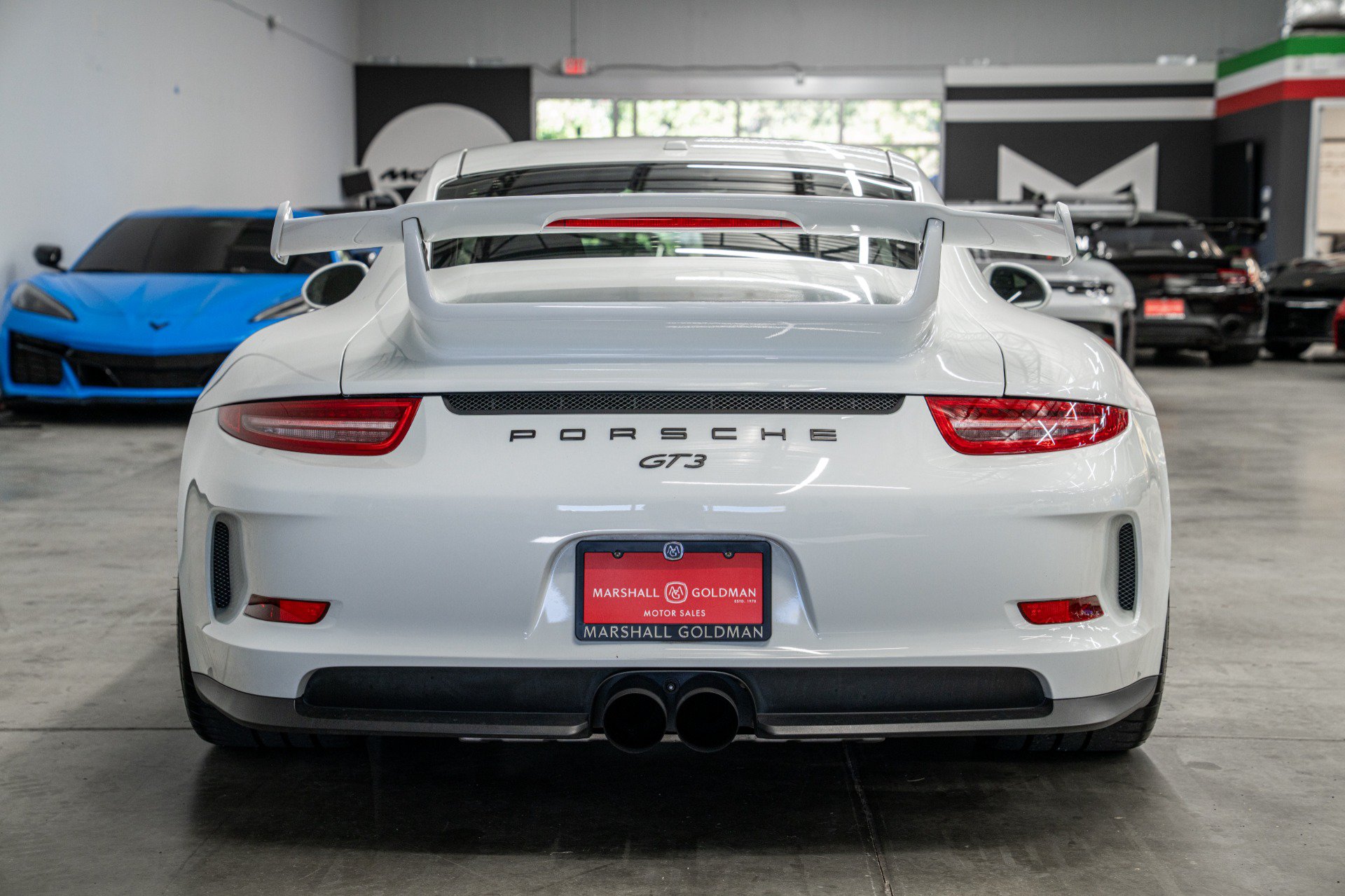 Used 2015 Porsche 911 GT3 RWD image 7
