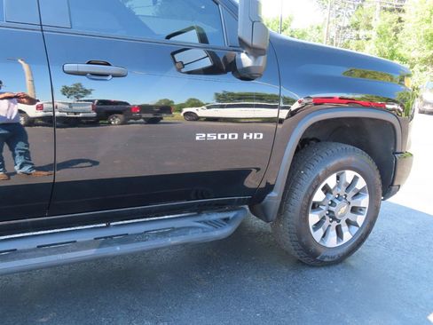 Used 2024 Chevrolet Silverado 2500 Custom w/ Custom Convenience Package AWD/4WD image 24