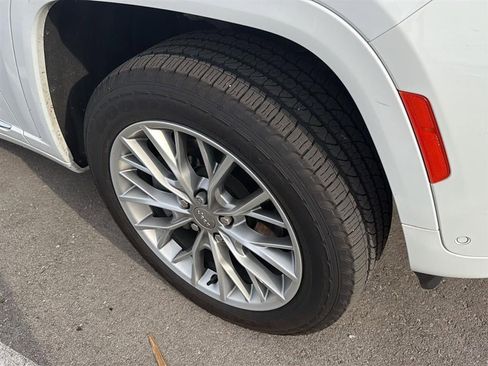 Used 2022 Jeep Grand Cherokee Summit image 4