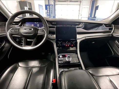 Used 2023 Jeep Grand Cherokee 4WD 4xe image 21