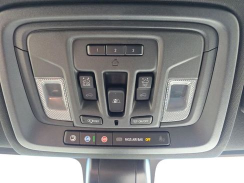 Used 2020 Chevrolet Silverado 2500 High Country w/ Technology Package AWD/4WD image 38