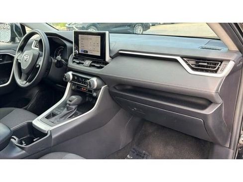 Certified 2025 Toyota RAV4 XLE AWD/4WD image 41