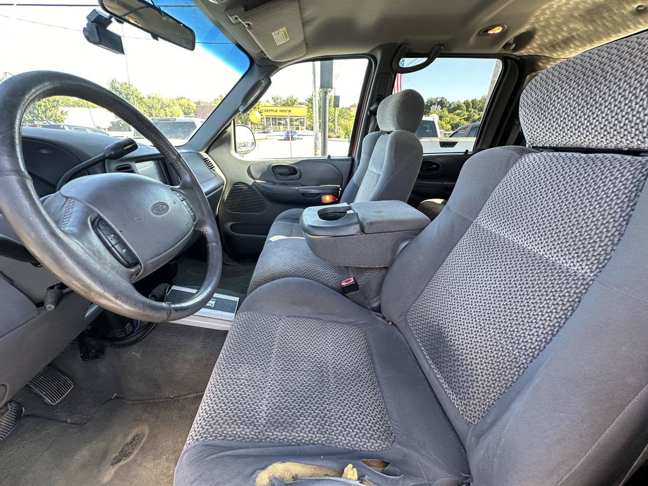 Used 2002 Ford F150 XLT AWD/4WD image 11