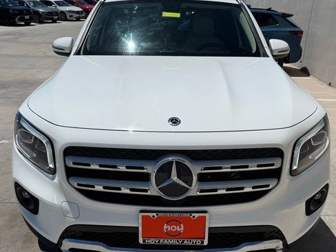 Used 2020 Mercedes-Benz GLB 250 image 3