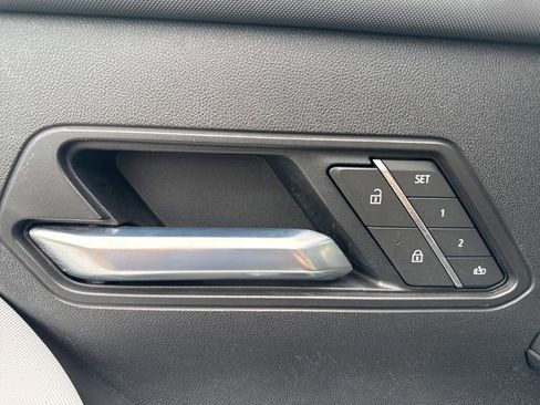 Used 2025 GMC Hummer EV 3X AWD/4WD image 11