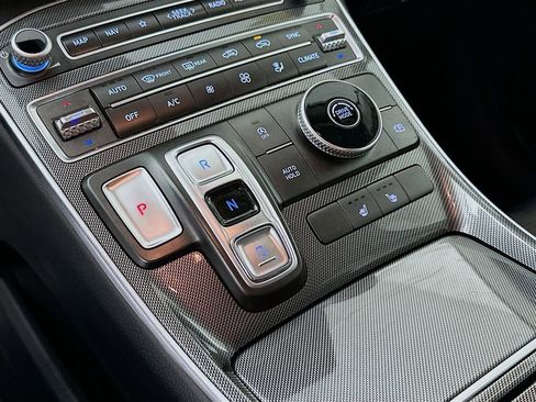 Used 2023 Hyundai Santa Fe SEL image 22