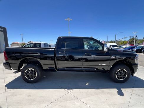 New 2025 RAM 2500 Laramie w/ Towing Technology Group AWD/4WD image 35