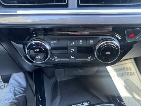 New 2026 Chevrolet Trax ACTIV w/ Sunroof Package image 22