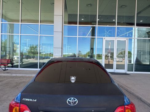 Used 2010 Toyota Corolla image 12