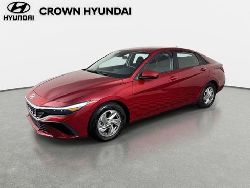 Certified 2026 Hyundai Elantra SE FWD image 1