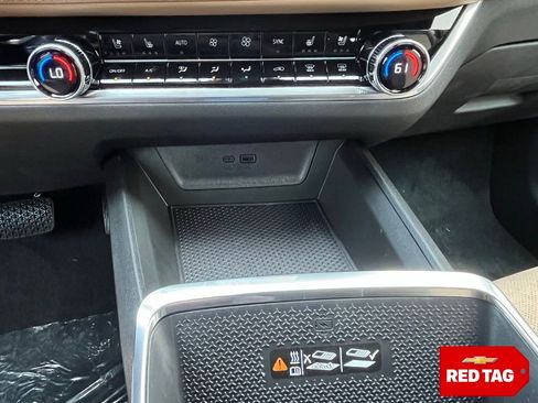 New 2026 Chevrolet Equinox ACTIV w/ Convenience Package III image 18