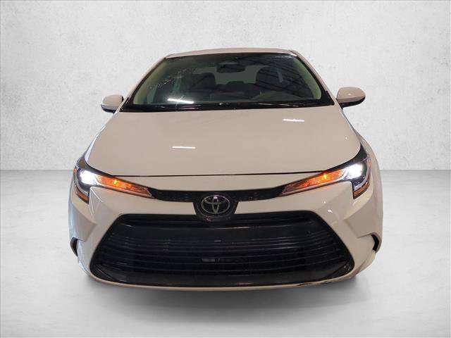 Used 2023 Toyota Corolla LE FWD image 2