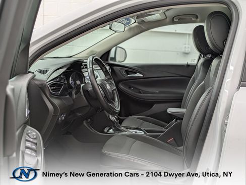 Used 2021 Buick Encore GX Preferred FWD image 3