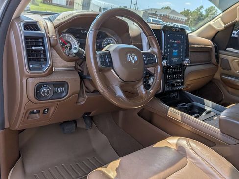 Used 2019 RAM 1500 Limited AWD/4WD image 9