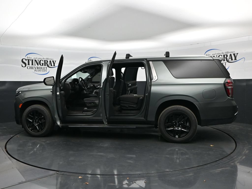 Used 2023 Chevrolet Suburban LS RWD image 37
