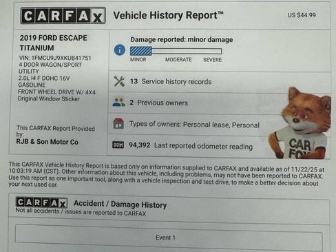 Used 2019 Ford Escape Titanium image 2