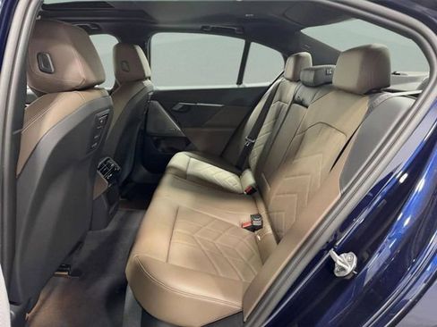 New 2026 BMW 530i xDrive w/ Premium Package AWD/4WD image 9