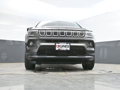 Used 2022 Jeep Compass Latitude AWD/4WD image 47