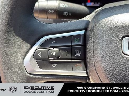 Used 2023 Jeep Compass High Altitude AWD/4WD image 13