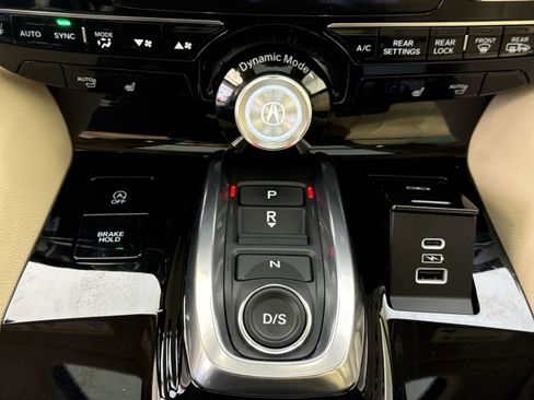 Certified 2026 Acura MDX SH-AWD image 17