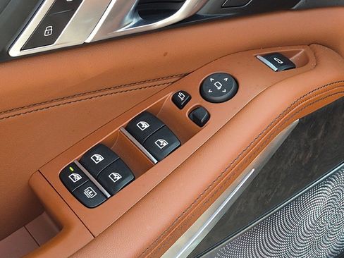 Used 2026 BMW X7 M60i AWD/4WD image 13
