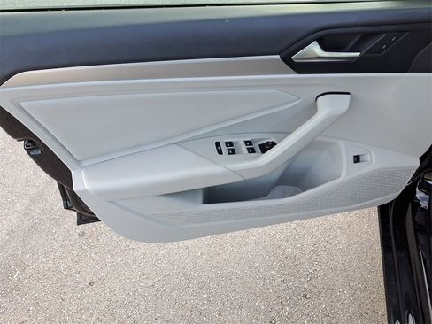 Used 2020 Volkswagen Jetta S image 15