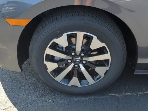 New 2026 Honda Odyssey EX-L image 10