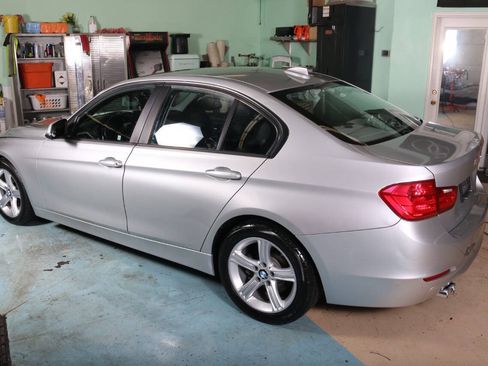 Used 2013 BMW 328i Sedan RWD image 5