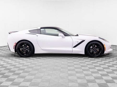 Used 2019 Chevrolet Corvette Stingray Coupe w/ Battery Protection Package RWD image 6