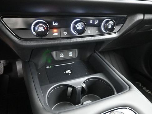 New 2026 Honda HR-V LX image 17